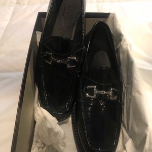 Gucci Brand New Black Loafers with box